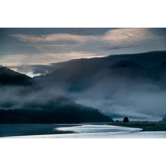 Queen Kerosin Acrylglasbild - MORNING MIST SOUTH ISLAND NEW ZEALAND