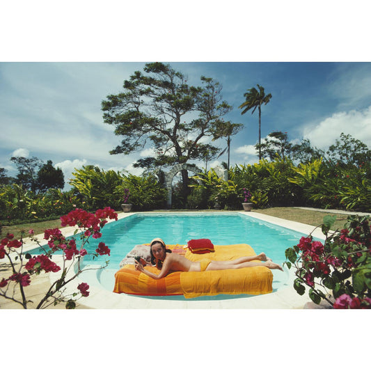 Slim Aarons - Sunbathing In Barbados