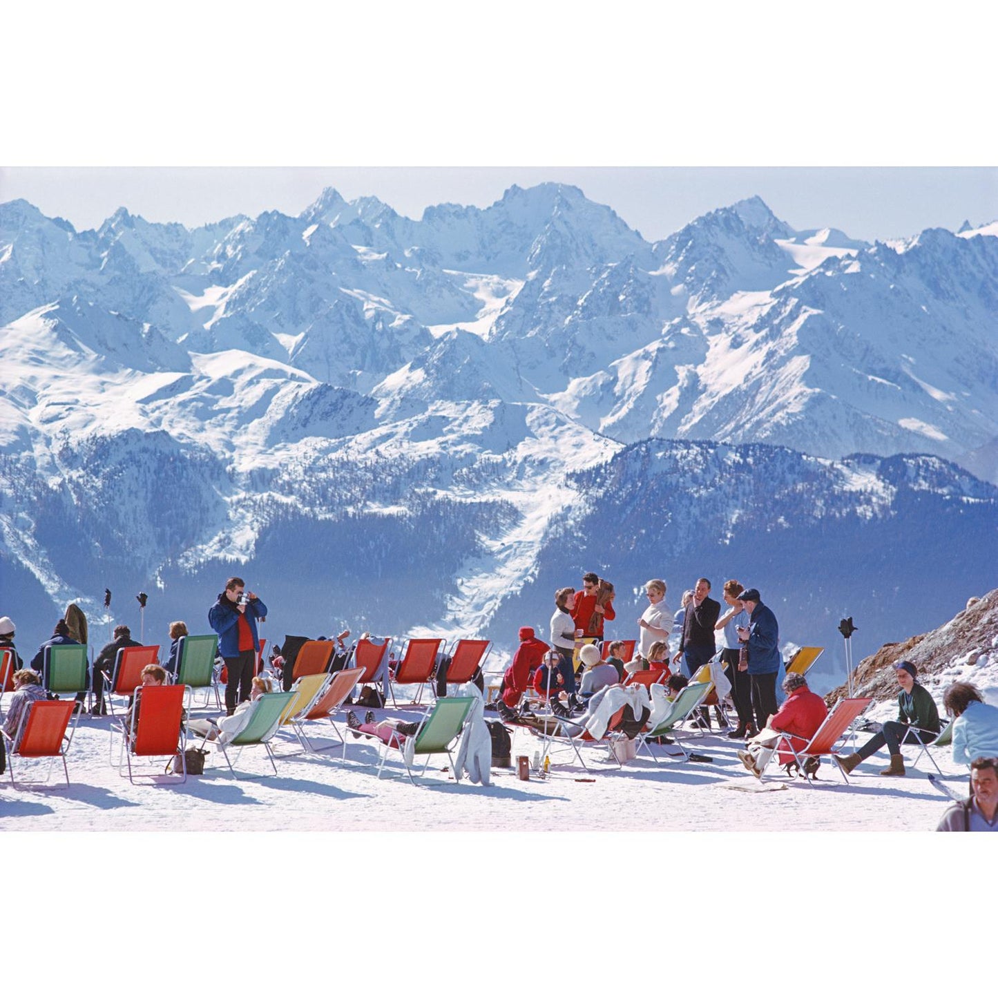 Slim Aarons - Lounging In Verbier