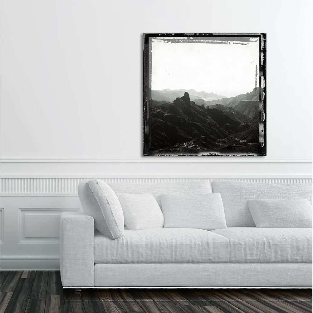 Acrylglasbild - Barren Landscape Wohnbeispiel