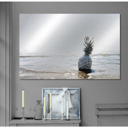 Aluminiumbild - Stranded Pineapple Wohnbeispiel