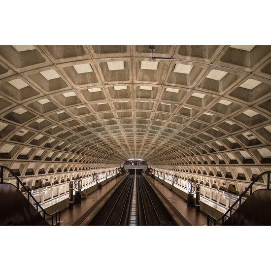 Queen Kerosin Leinwandbild - Metro Station