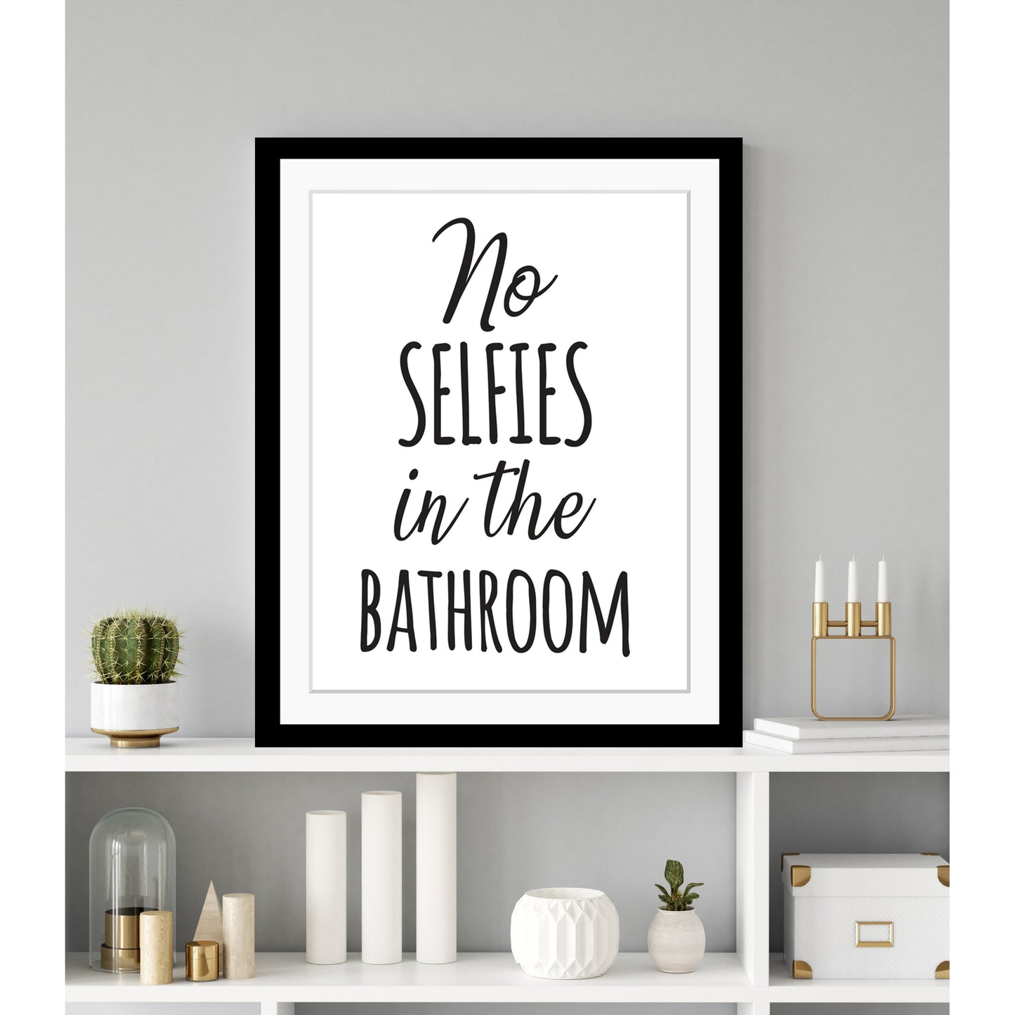 Rahmenbild - No Selfies In The Bathroom Wohnbeispiel