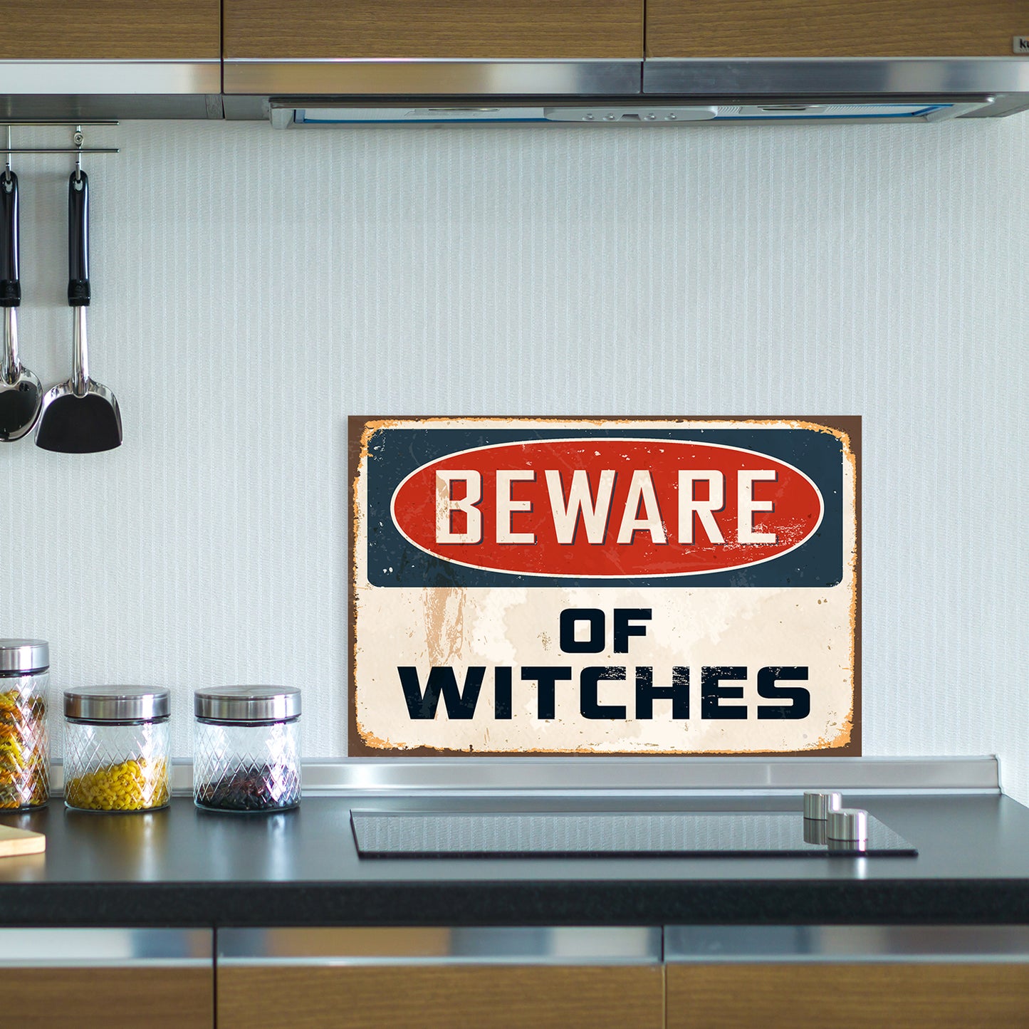 Spritzschutz - Beware of Witches Wohnbeispiel